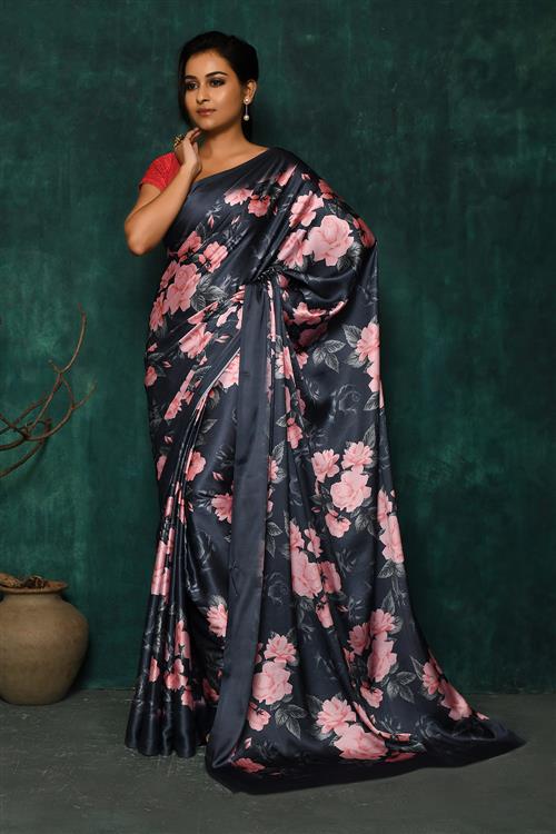 https://media.vinhemfashion.com/Images/Satinsagavol2SS047TH8NB2P64J/image/